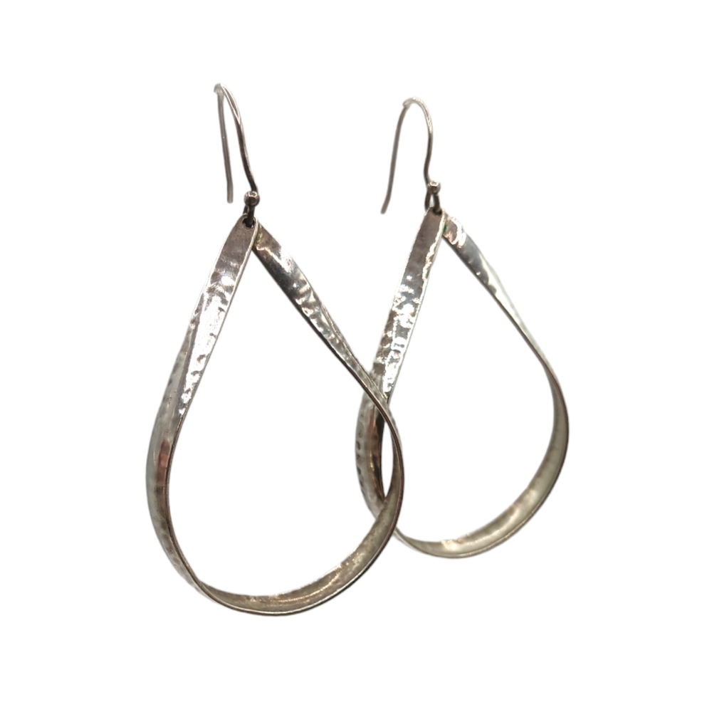 Silpada Do the Twist earrings